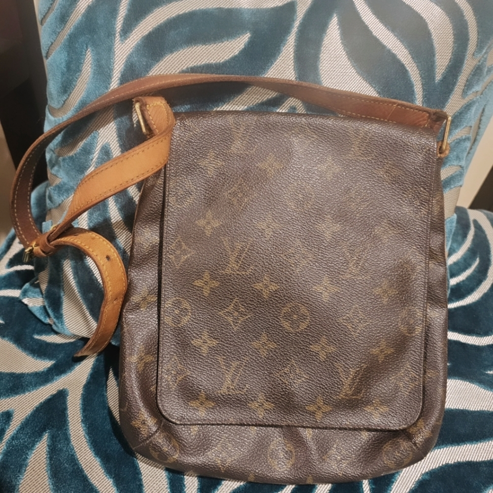 Authentic Louis Vuitton Musette Salsa PM Bag